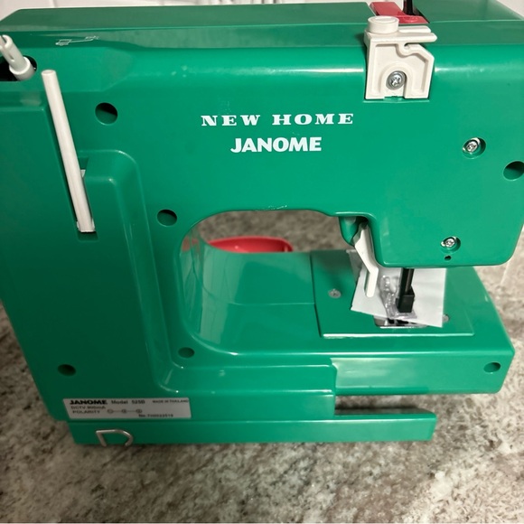 Janome New Home Rare Watermelon Model 525B Sewing Machine Works Great! W/ Extras - Picture 6 of 16
